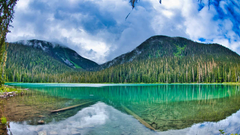 Top 5 Lakes in British Columbia